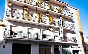 Hostal Cache